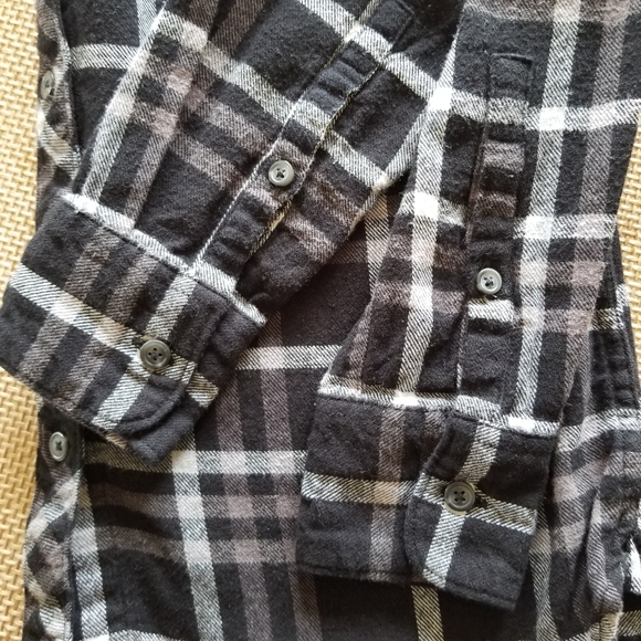 Woolrich Black/White Plaid Button Down Flannel - Picture 4 of 7